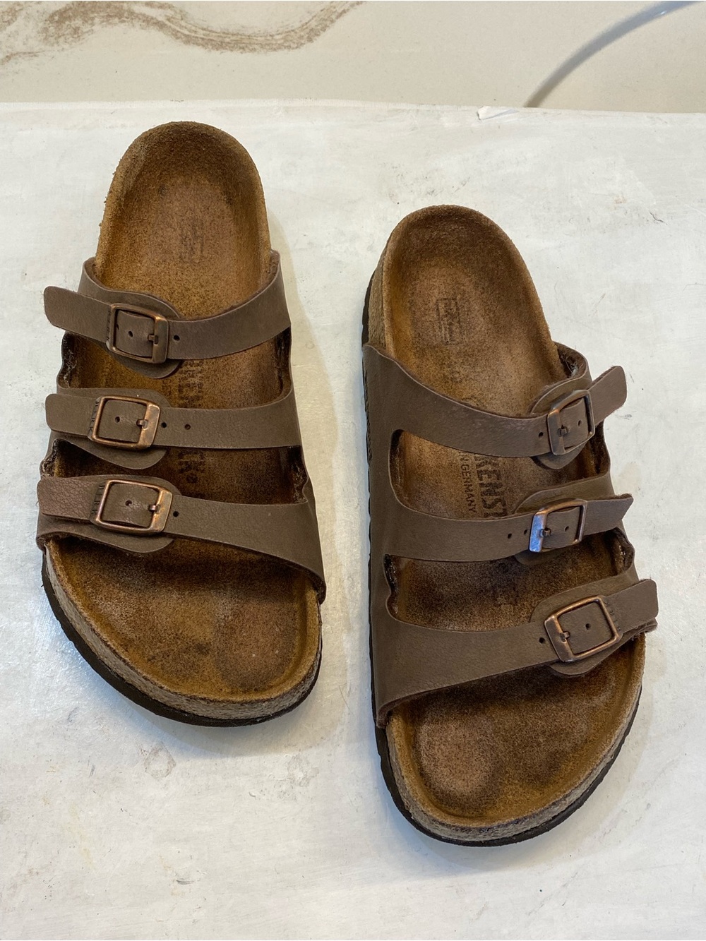 Birkenstock Florida Sandal Size 37, Ladies Size 6 US Men’s Size 4 good condition